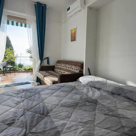 Sea View - Terrazza Privata & Wifi Apartman *